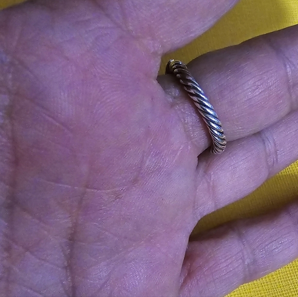 Gorgeous and Unique London Blue Topaz Ring Set in 925 Sterling Silver/ Size 8 - Picture 9 of 16